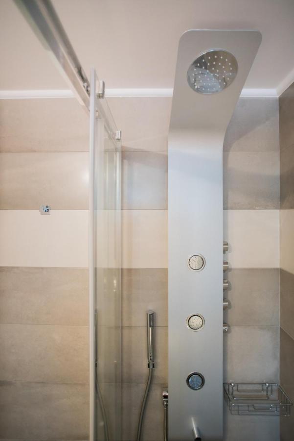Athenian Living Suites エクステリア 写真