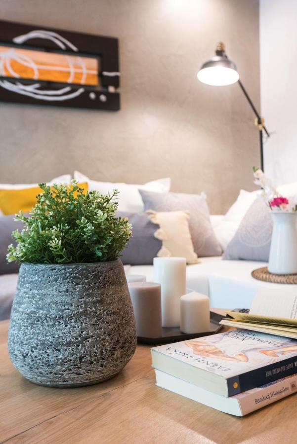 Athenian Living Suites エクステリア 写真