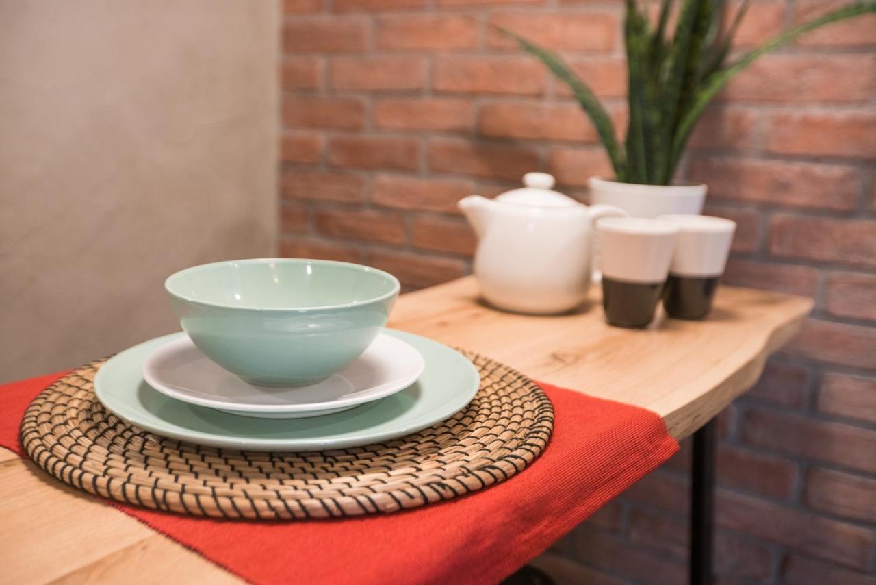 Athenian Living Suites エクステリア 写真